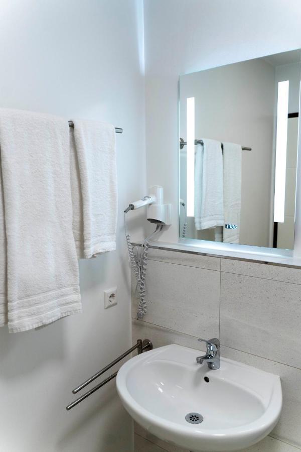 Ferienwohnung Dennis เลอร์ราค ภายนอก รูปภาพ
